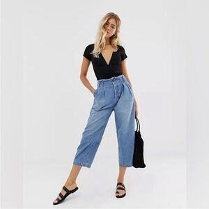 Free PEOPLE Carrot Pleated Linen Blend High Waist Cropped Jeans Size 2